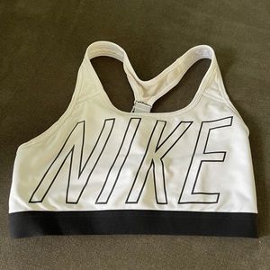 Nike Dri-Fit Medium Sports Bra